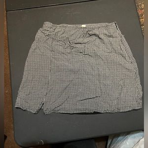 American eagle women’s size small plaid skirt